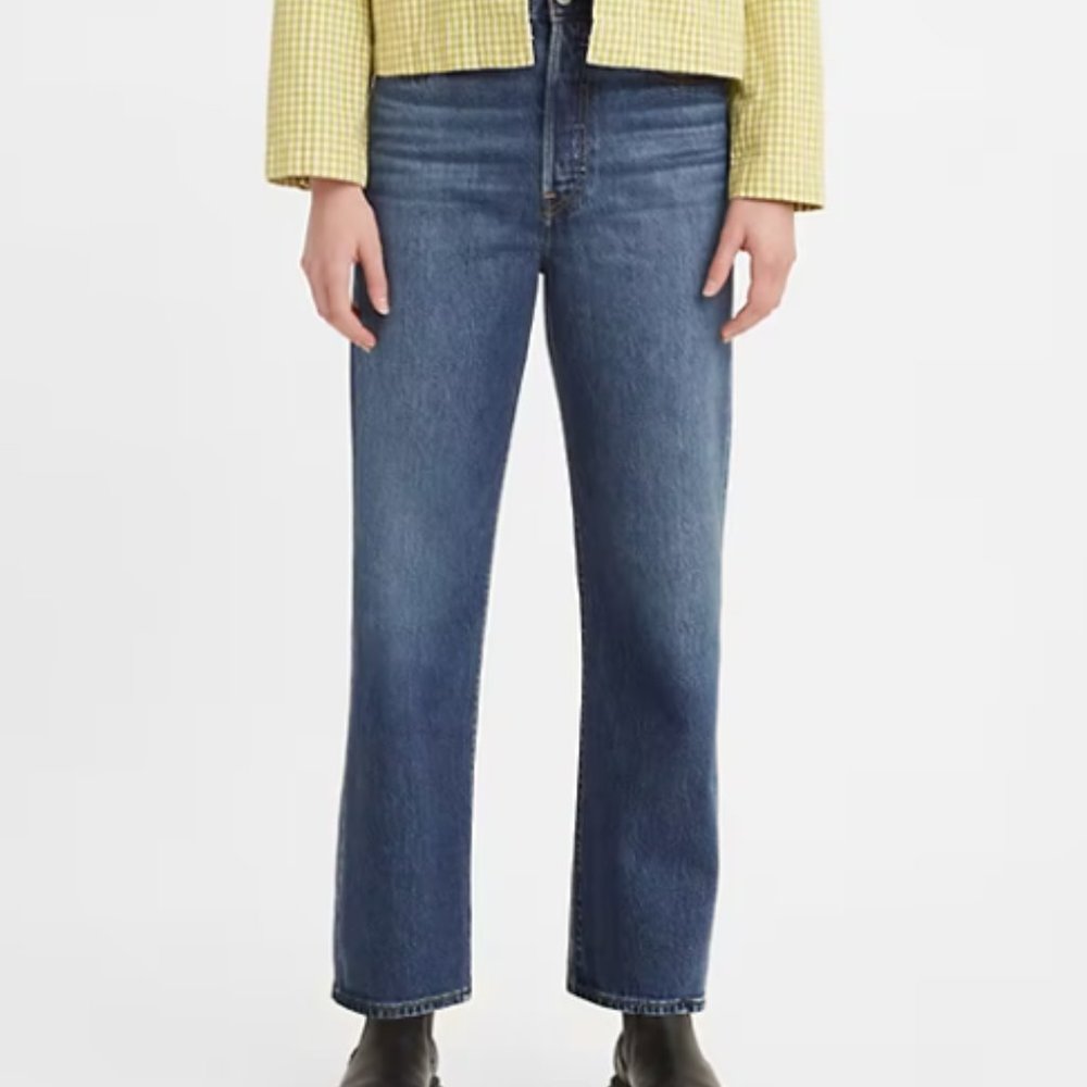 Levi's Ribcage Straight Ankle Jeans in Dark Indigo
